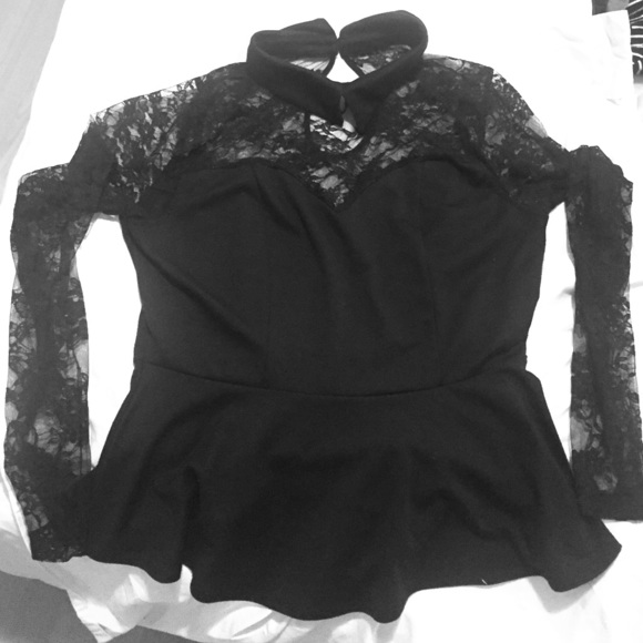 Black peplum with collar🕶▪️◼️▪️✔️