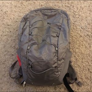 Lululemon Run from Work Backpack - Gray Paisley