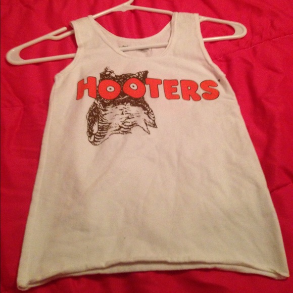 Hooters tank