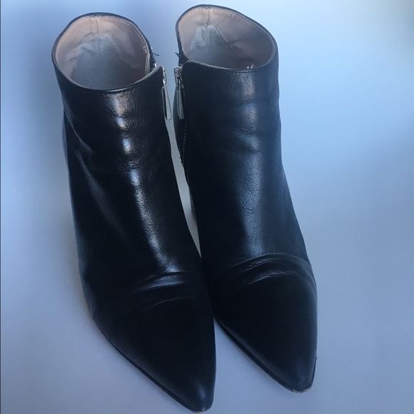 Black Zara Basic pointed toe boot