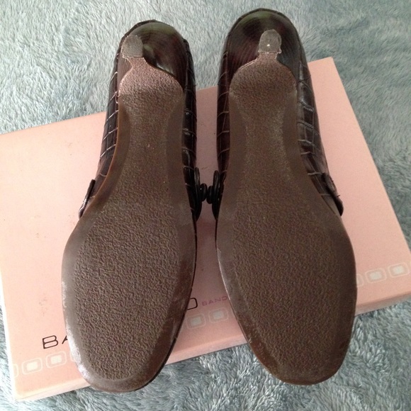 Shoes - Picture 3 of 3