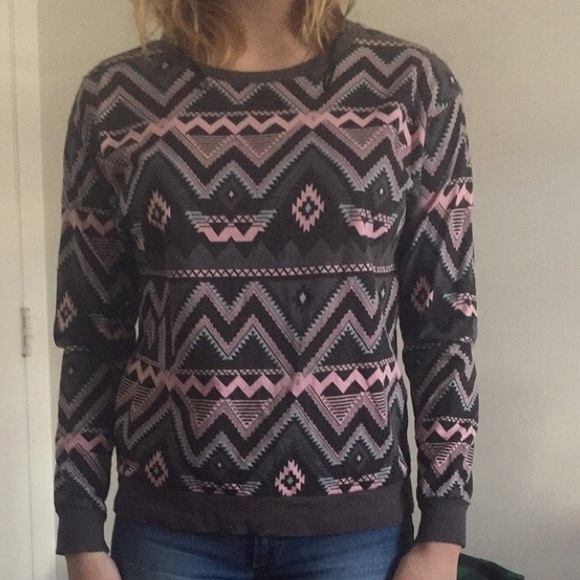 Much loved patterned long sleeved top! - Picture 1 of 2