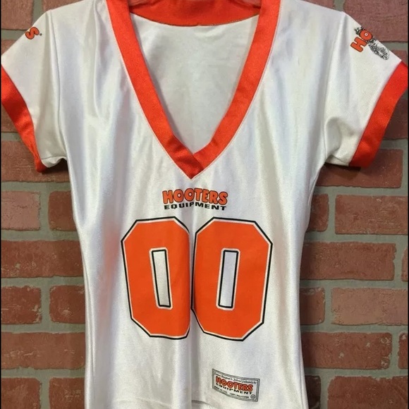 Authentic hooters jersey