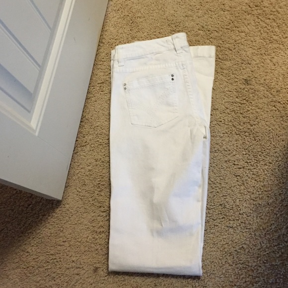 White House black market white boot cut jeans