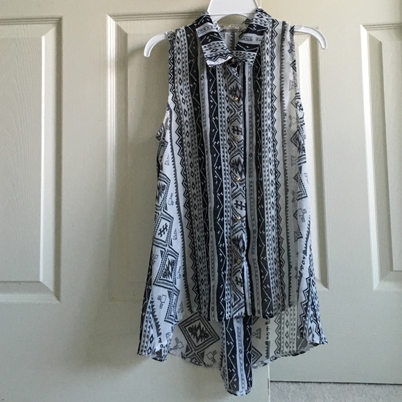 Patterned Collar Tank
