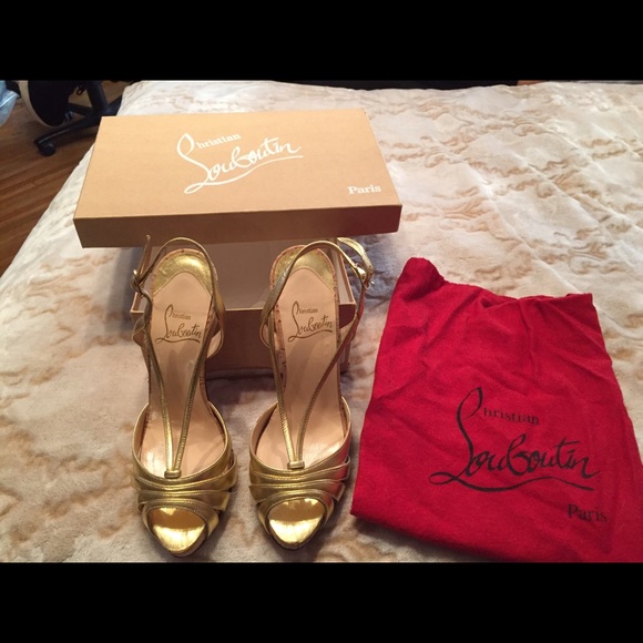 Gold sling back appx 4inch louboutins