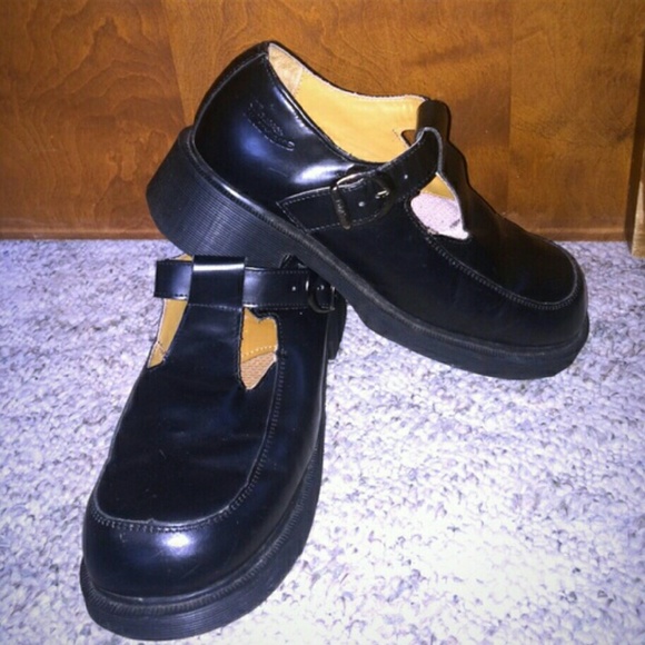 Made in england  babydoll docs - Picture 4 of 4