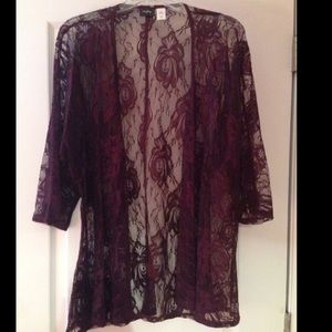 Daytrip Plum Lace Kimino! Excellent condition!