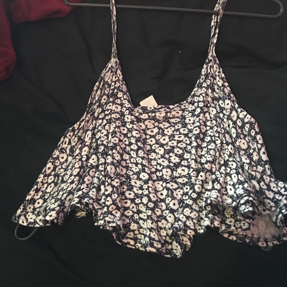 Crop top - Picture 1 of 1