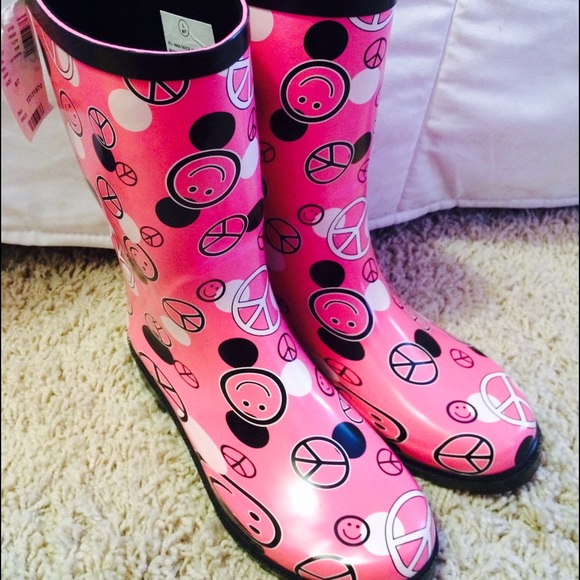 Justice-size 6/7 black & pink rain boots for girls