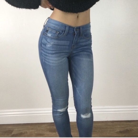 Medium Light Wash Split Skinnys - Picture 3 of 4