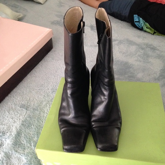 Boots - Picture 2 of 3