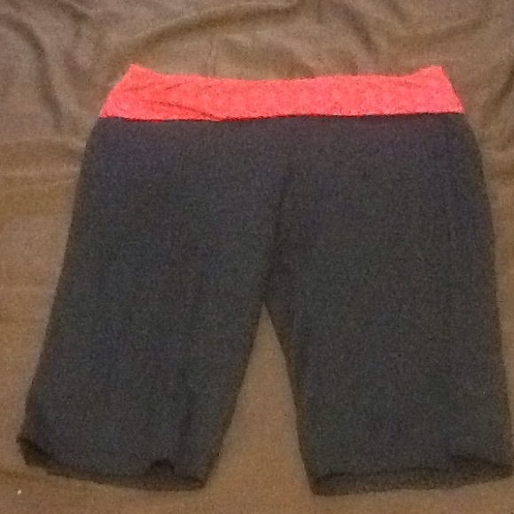 LAST CHANCE! Danskin capris