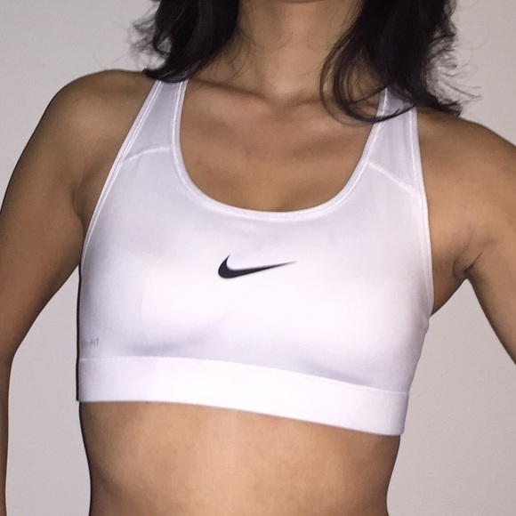 Nike Racerback sportsbras