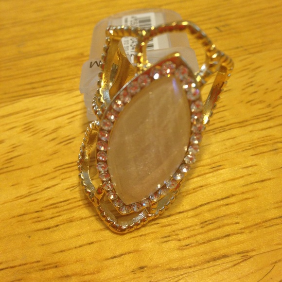 Women's ring