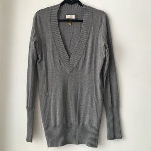 American Eagle || Deep V Neck Sweater || size XL