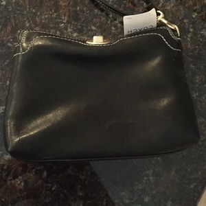Coach Hamptons leather tote capacity wristlet