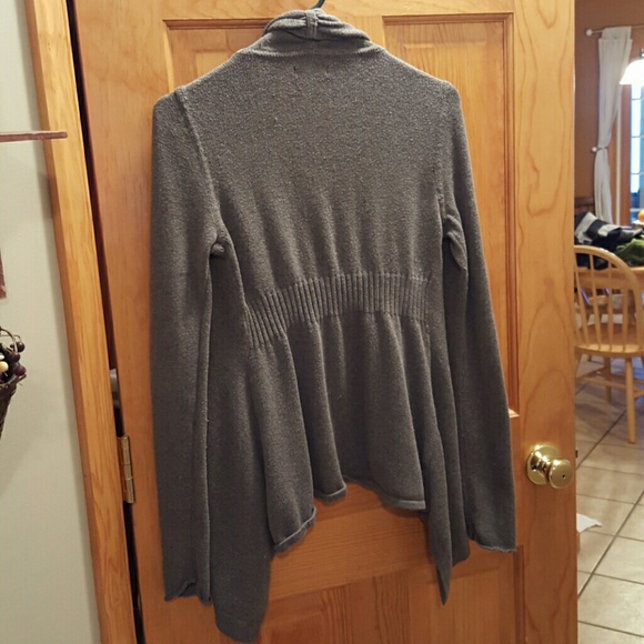 Sweater - Picture 4 of 4