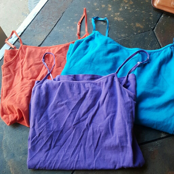 3 spaghetti strap tanks