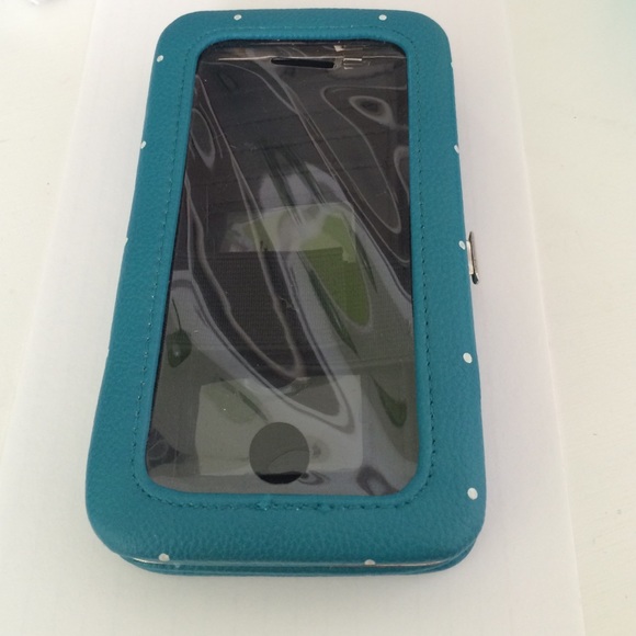I'm selling a phone holder/wallet.