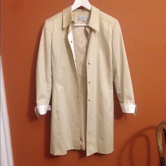 Tahari Arthur S. Levine Camel Trench - Picture 2 of 3