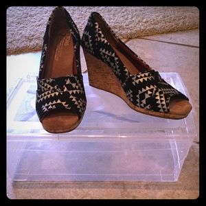 TOMS Open Toe Wedges