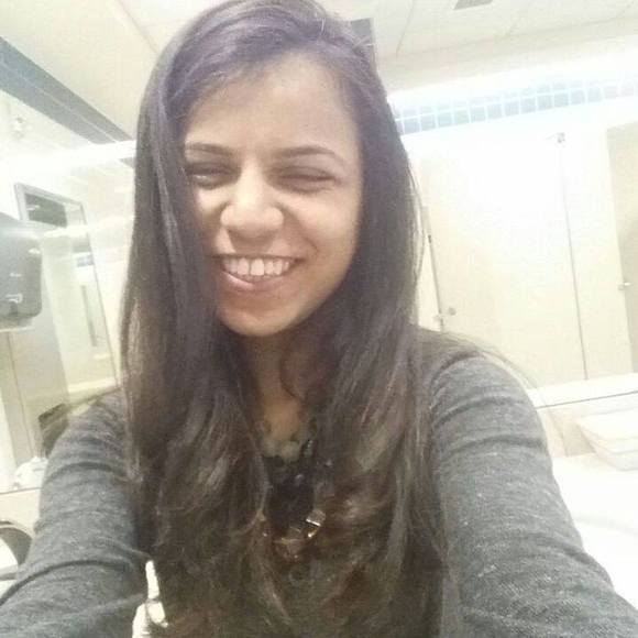 Meet your Posher, Dimple