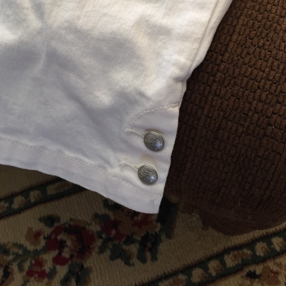 White capris - Picture 2 of 4