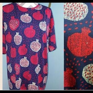 LuLaRoe Irma size M.