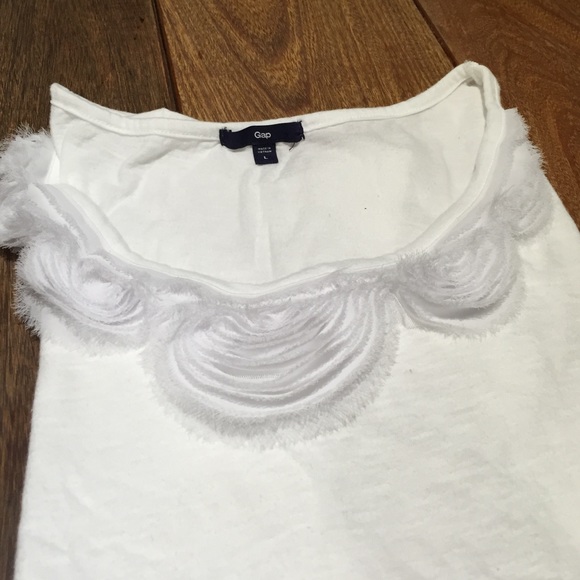 Gap withe t-shirt💓 - Picture 3 of 3