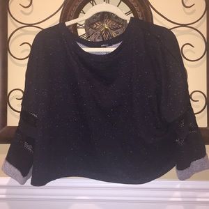 Long sleeve crop shirt