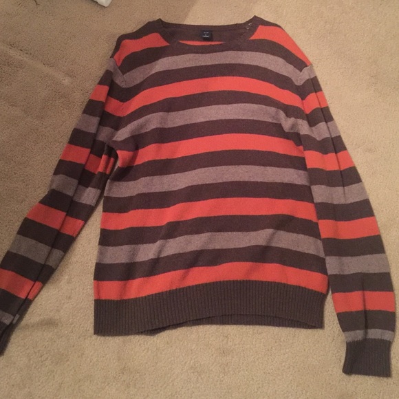 GAP Sweater