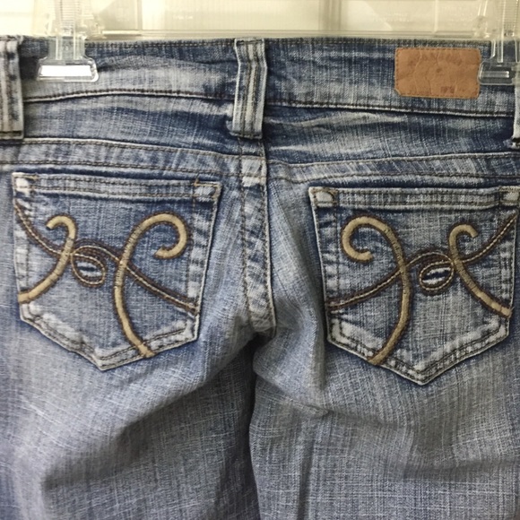 Blue jeans - Picture 3 of 3
