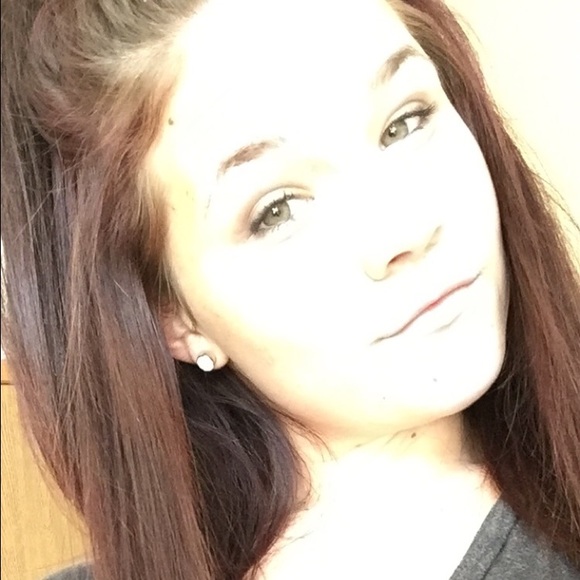 Meet your Posher, Lilly - Picture 1 of 1