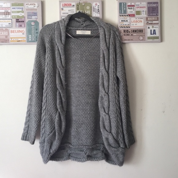Zara knit thick gray sweater cardigan, medium