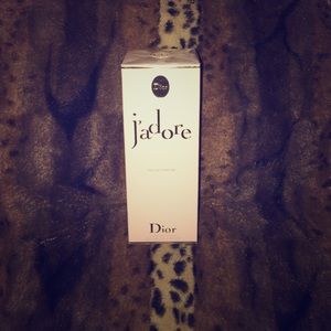 J'adore EAU DE PARFUM 100 ml - 3.4 FL.OZ