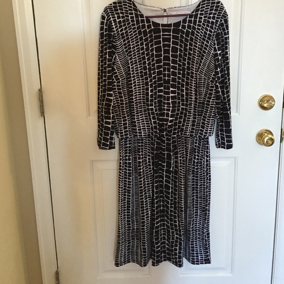 Black and white printed dress