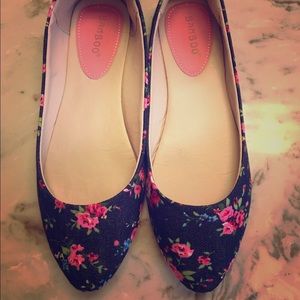 ONE DAY SALE! Floral Ballet Flats