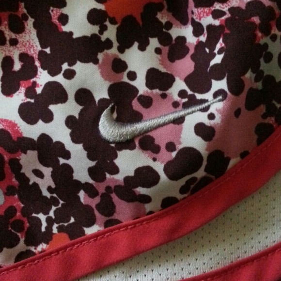 Shorts - Picture 2 of 4