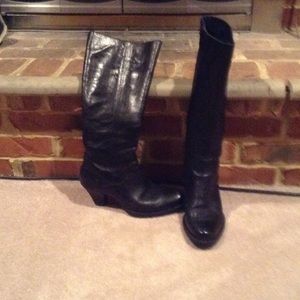Born black leather boots