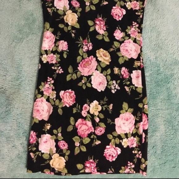 Forever 21 Dresses - Forever 21 Bodycon Dress Forever 21 Dresses - Forever 21 Bodycon Dress