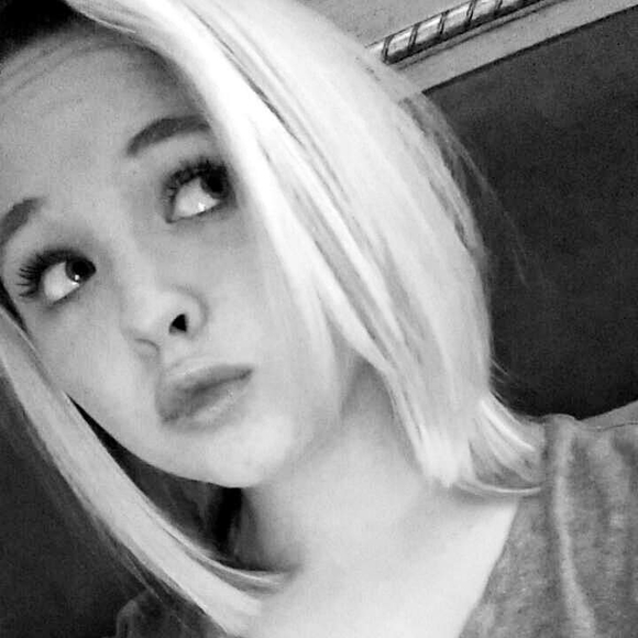 Meet your Posher, Ariella