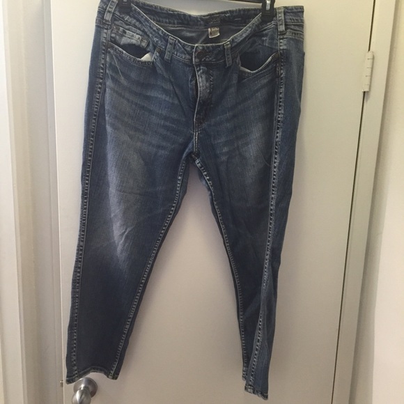 Silver jeans denim capris sz 22