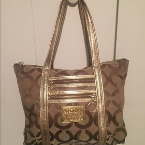 Gold Coach Poppy Purse Used
