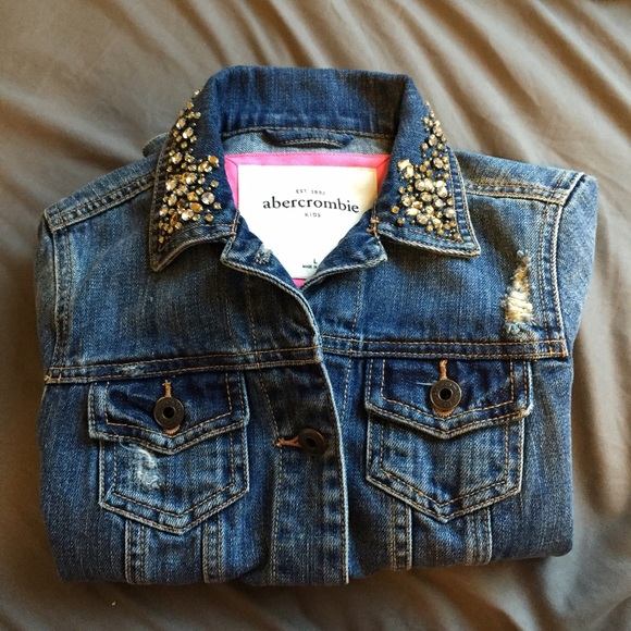 Little girls Abercrombie💎studded💎 jean jacket!