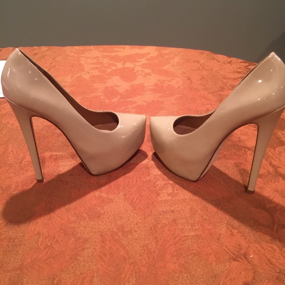 ALDO Shoes - ALDO Nude pumps