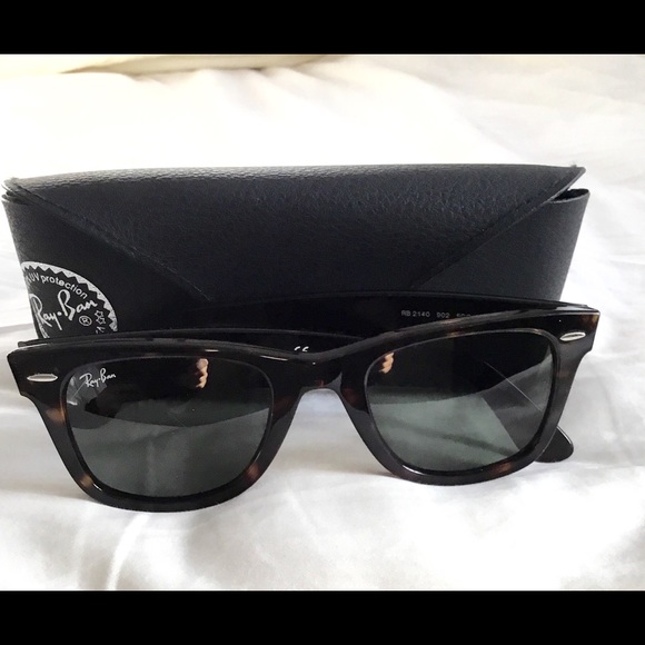 SOLD RAY BAN WAYFARER SUNGLASSES.