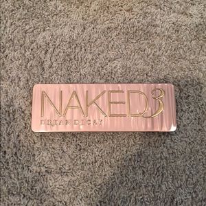 Naked 3 palette