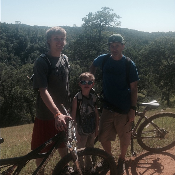 Meet your Posher, Marissa - Picture 3 of 4