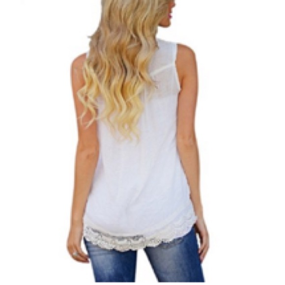 WHITE LACE EMBELLISHED TANK - Picture 2 of 4